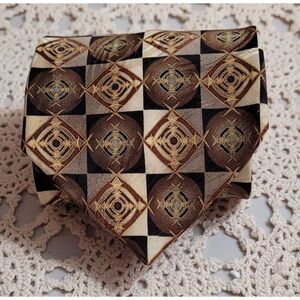 Hand Made Mens Pure Silk Necktie By Dimoggio. Brown Geometric Design Tie